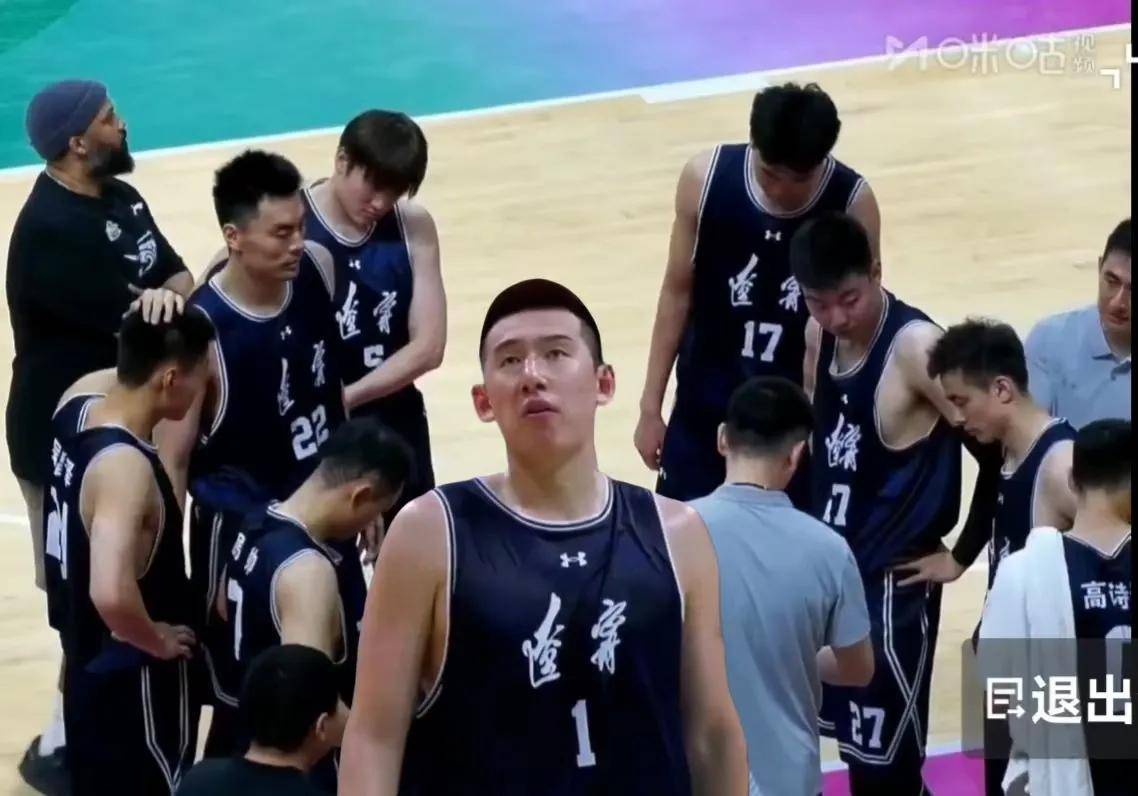 四川男篮在主场白送对手，失利结束