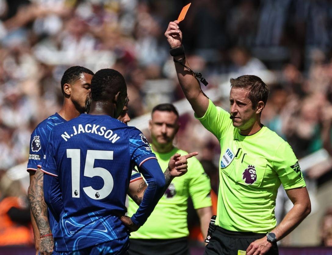 包含切尔西主场再次落败,前四形势严峻的词条 包含切尔西主场再次落败,前四形势严峻的词条