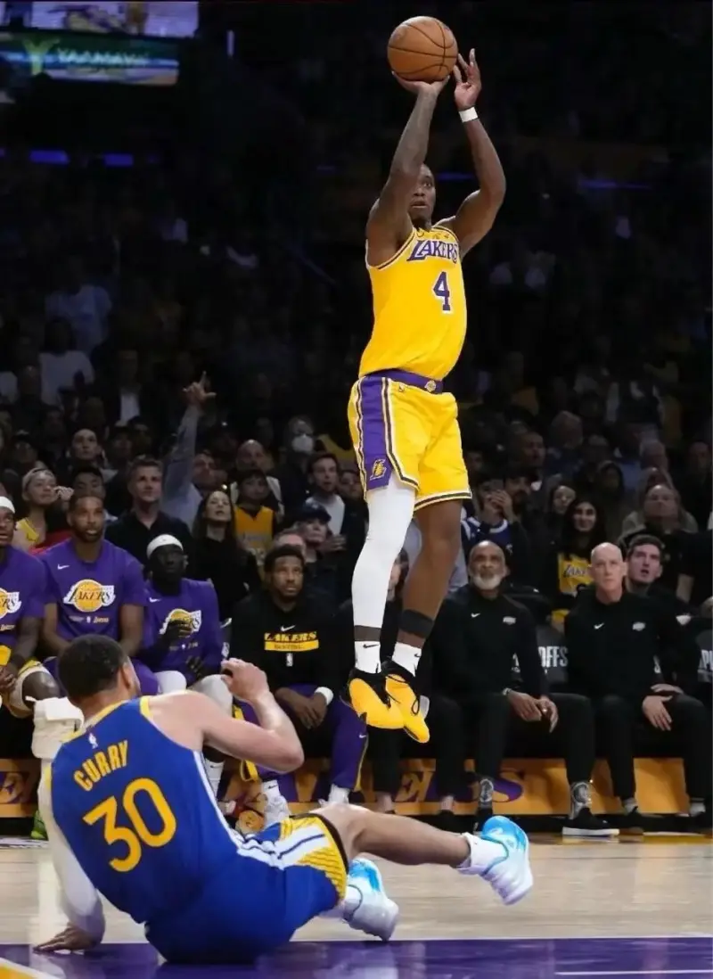 曝光！NBA球员私下秘密训练，备战赛季恢复的简单介绍