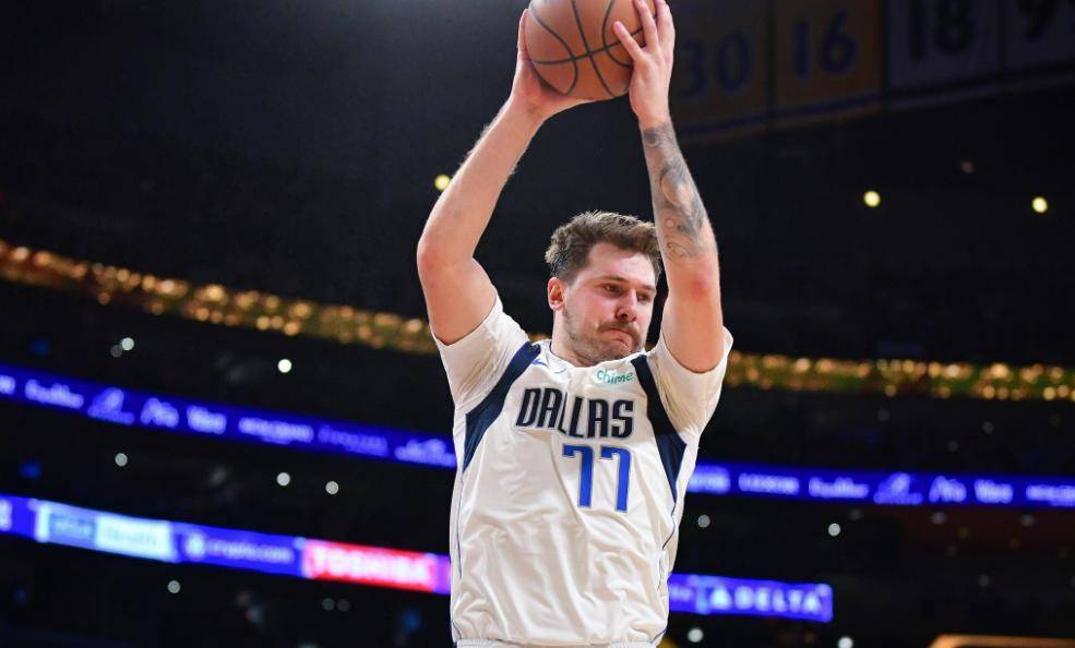 篮球巨星在全球传递正能量与希望的简单介绍