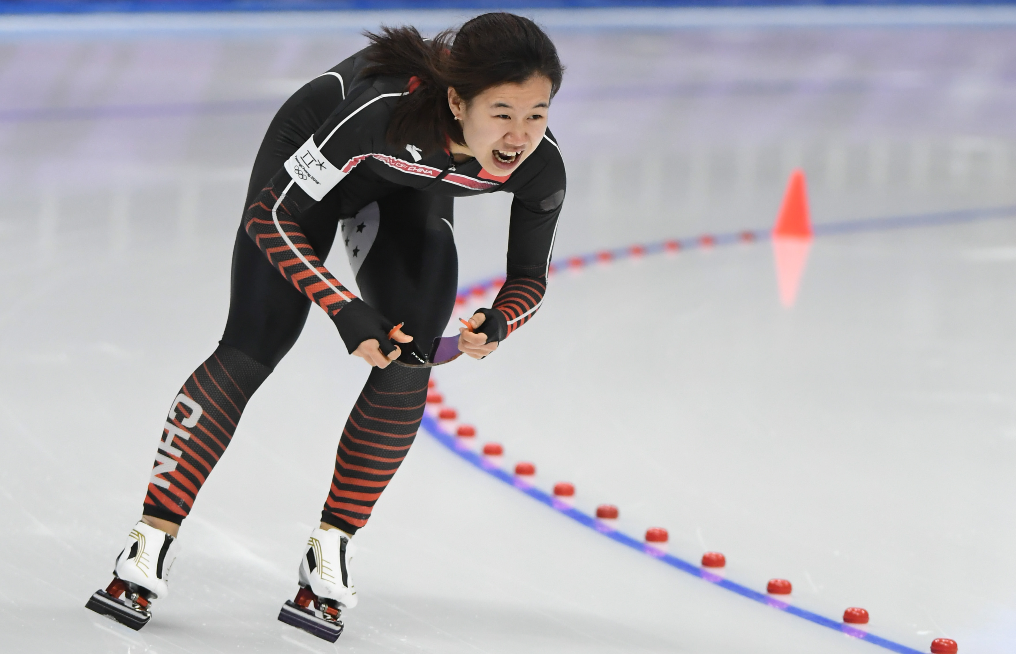 关于精彩打破体育极限，运动员展现强大实力的信息