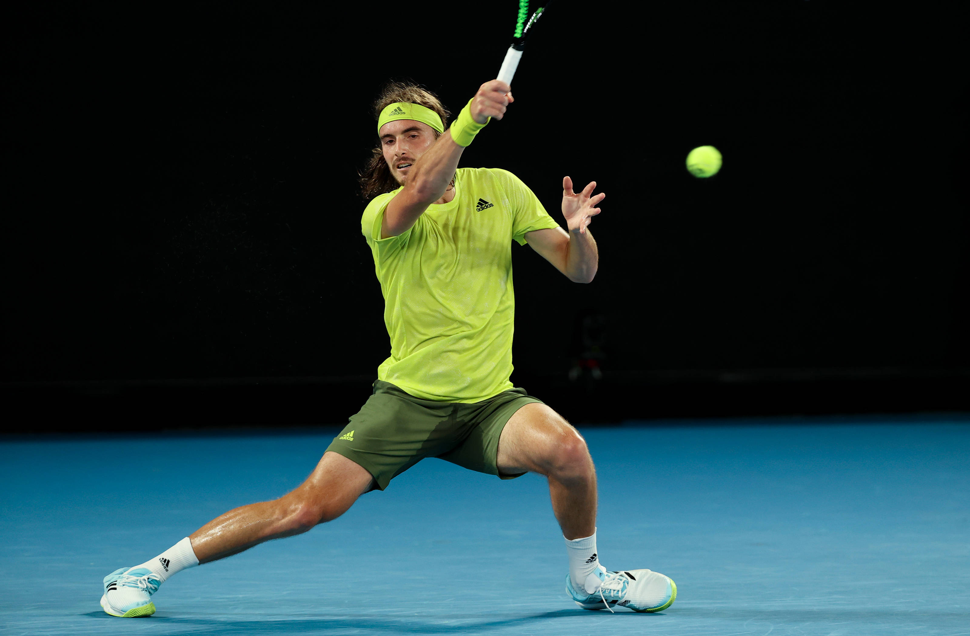 世界网球队翻盘意大利网球队,西西帕斯打破历史纪录的简单介绍 世界网球队翻盘意大利网球队,西西帕斯打破历史纪录的简单介绍